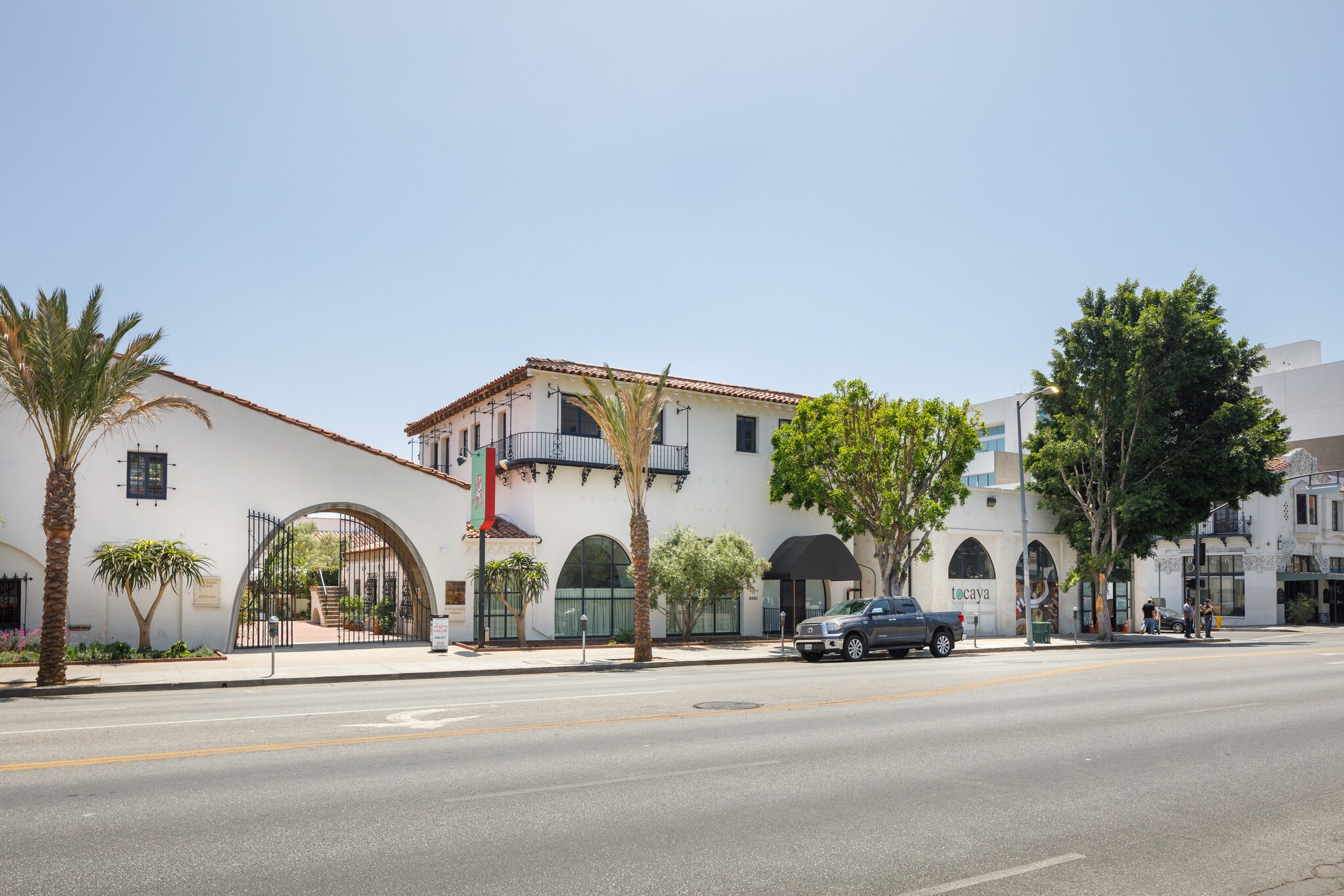 6526-6540 W Sunset Blvd, Los Angeles, CA à louer Photo principale– Image 1 sur 8