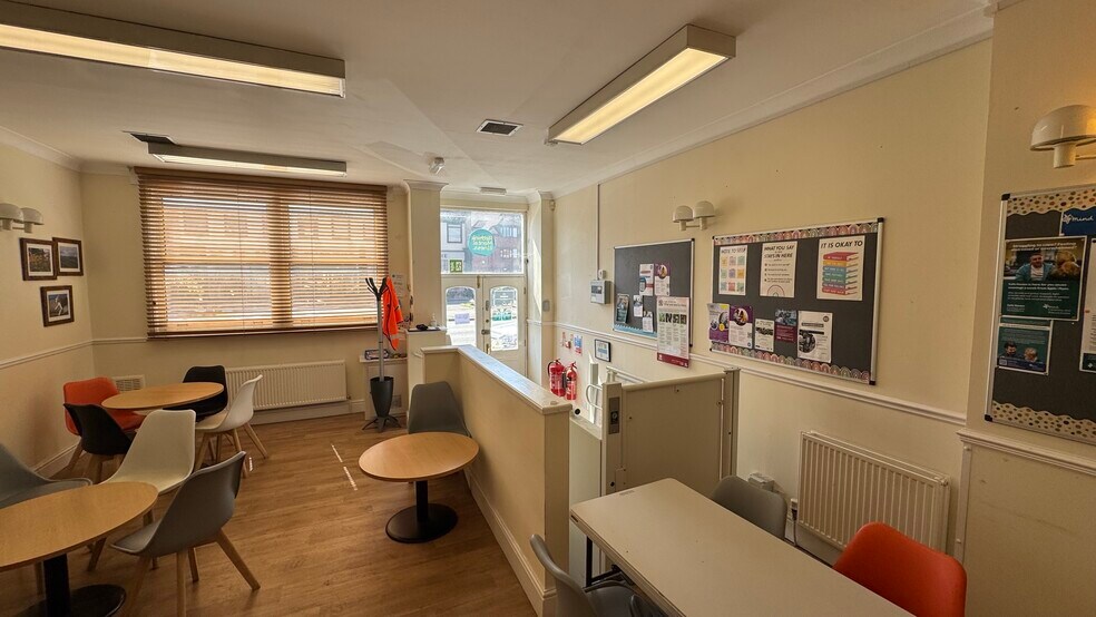 45 Coten End, Warwick à vendre - Photo de l’immeuble – Image 3 sur 8