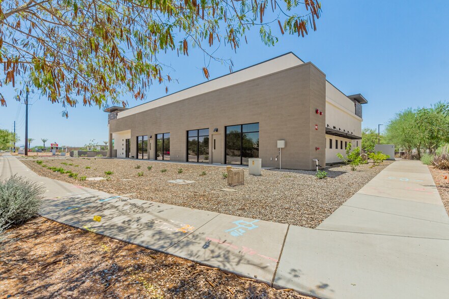 10545 E Southern Ave, Mesa, AZ à louer - Photo de l’immeuble – Image 2 sur 5
