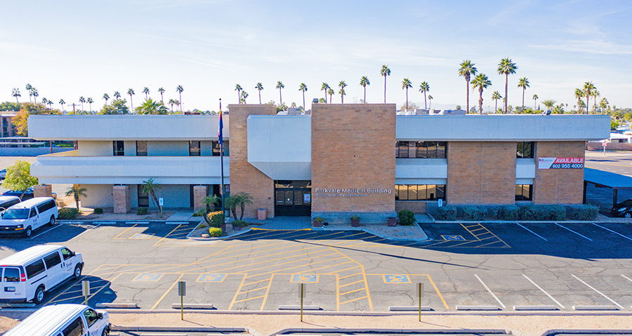 4616 N 51st Ave, Phoenix, AZ à louer - Photo de l’immeuble – Image 3 sur 5