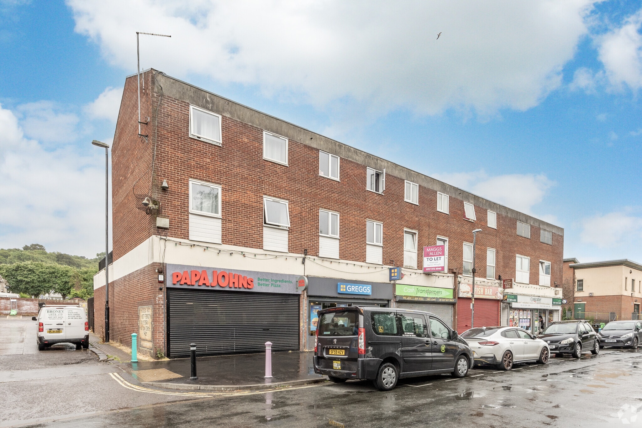 32-48 Ridingleaze, Bristol à louer Photo principale– Image 1 sur 3