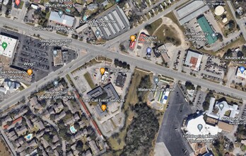 300 Kitty Hawk Rd, Universal City, TX à louer Photo de l’immeuble– Image 2 sur 6