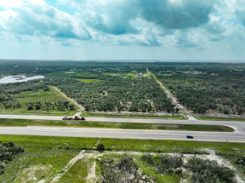 704 South Highway 35 Byp, Rockport, TX à vendre - Photo principale – Image 1 sur 33