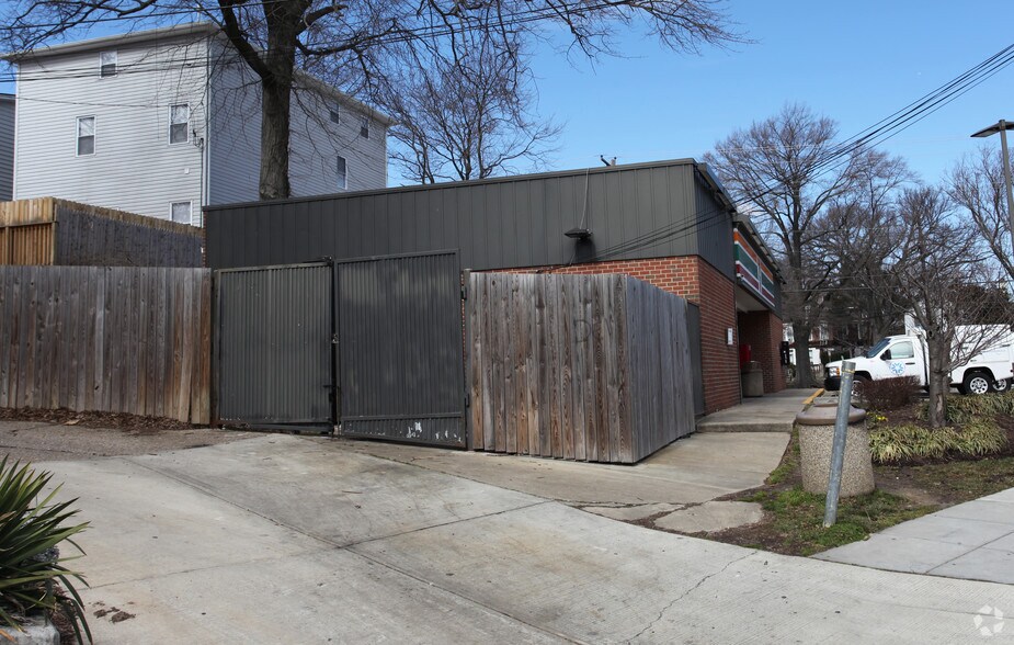 1927 Rhode Island Ave NE, Washington, DC à vendre - Photo de l’immeuble – Image 2 sur 12