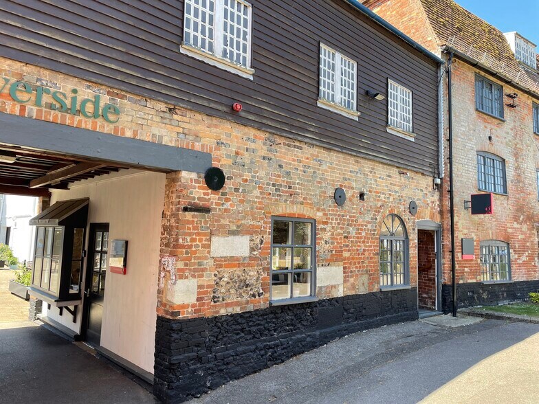 King St, Wilton à louer - Photo de l’immeuble – Image 3 sur 6