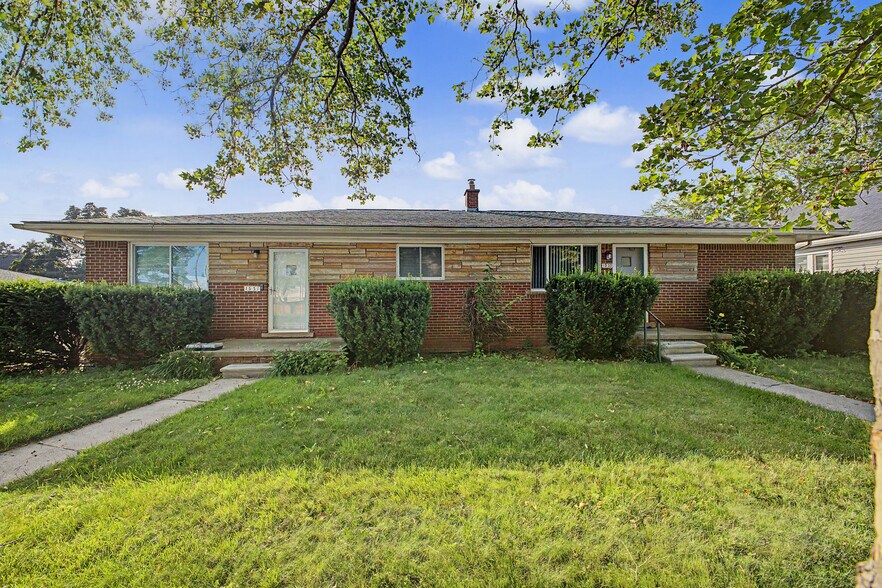 1521 Electric Ave, Lincoln Park, MI à vendre - Photo de l’immeuble – Image 2 sur 18