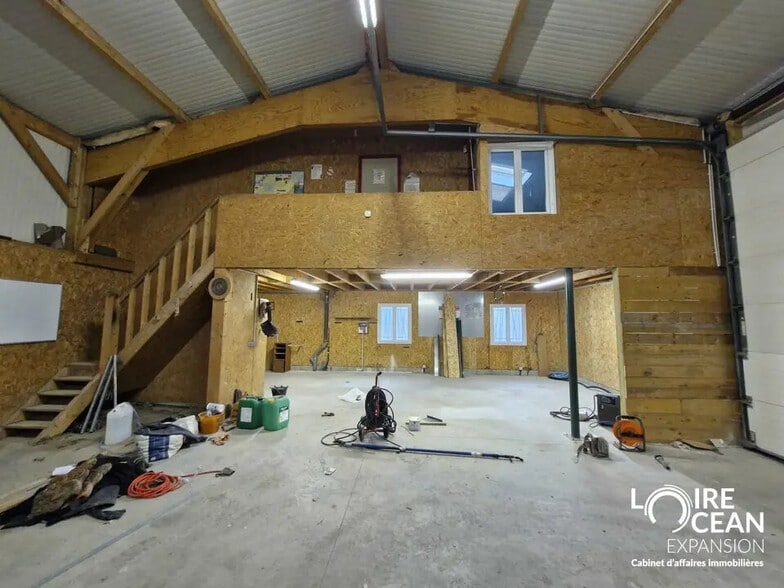Local d’activités dans Thouaré-sur-Loire à louer - Photo de l’immeuble – Image 3 sur 4
