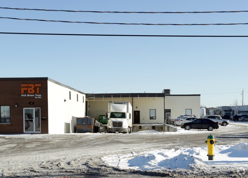 1297 Industrial Rd, Cambridge, ON à louer - Photo de l’immeuble – Image 2 sur 5