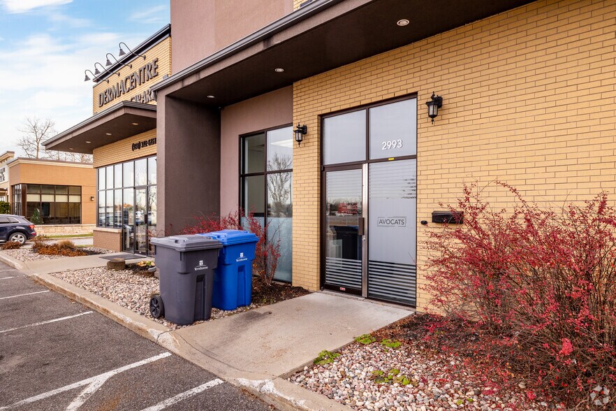2991-2993 Boul De La Pinière, Terrebonne, QC à louer - Photo de l’immeuble – Image 3 sur 10