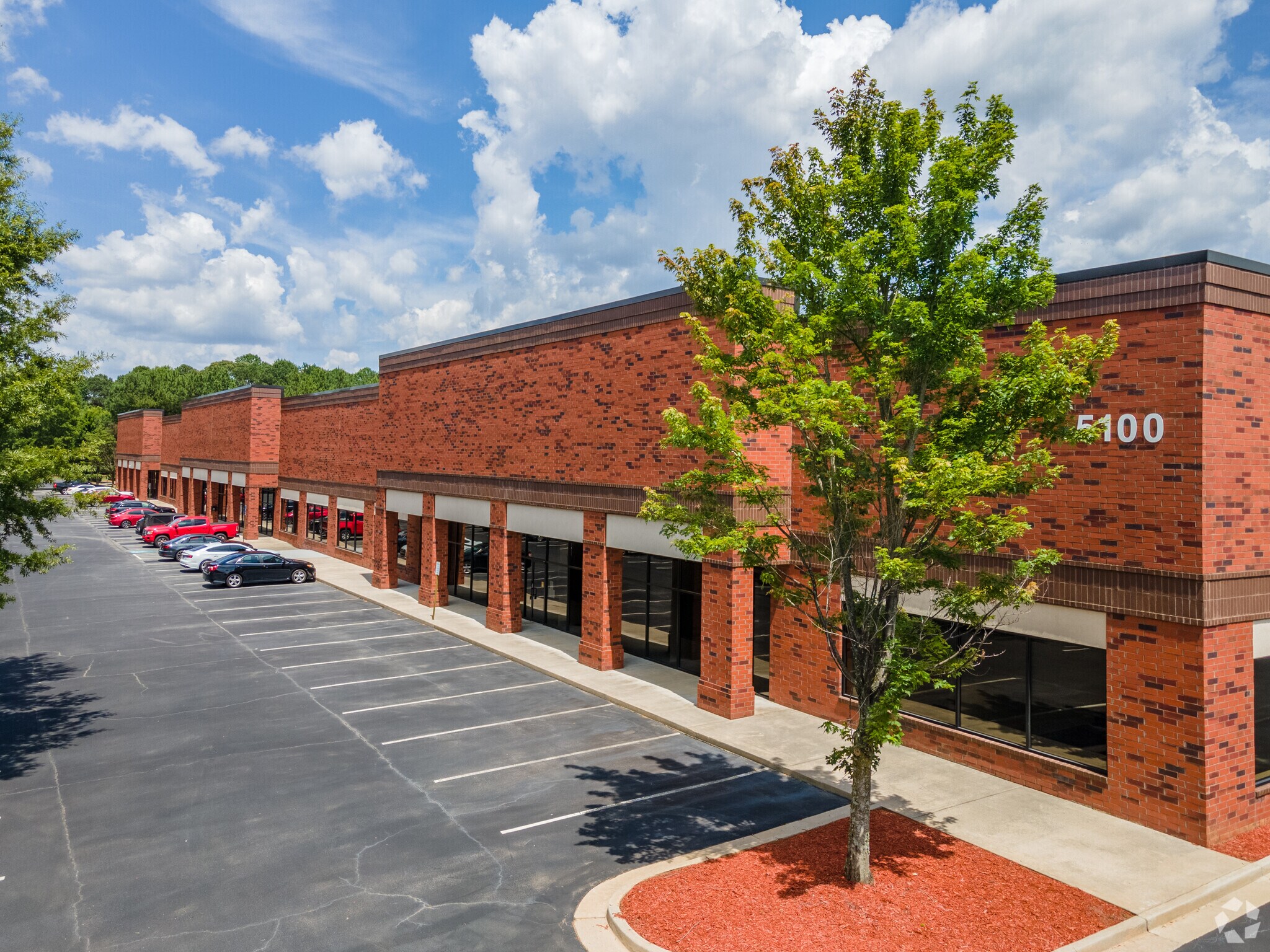 5100 Peachtree Industrial Blvd, Peachtree Corners, GA à louer Photo principale– Image 1 sur 6