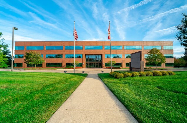 5250 Corporate Dr, Troy, MI à louer Photo de l’immeuble– Image 1 sur 12