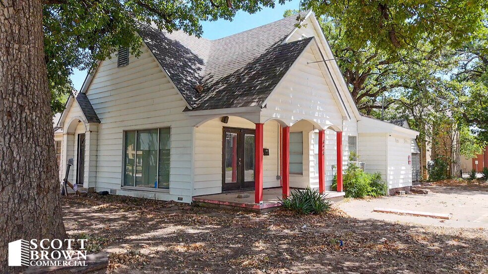 424 Bryan St, Denton, TX à vendre - Photo de l’immeuble – Image 2 sur 25