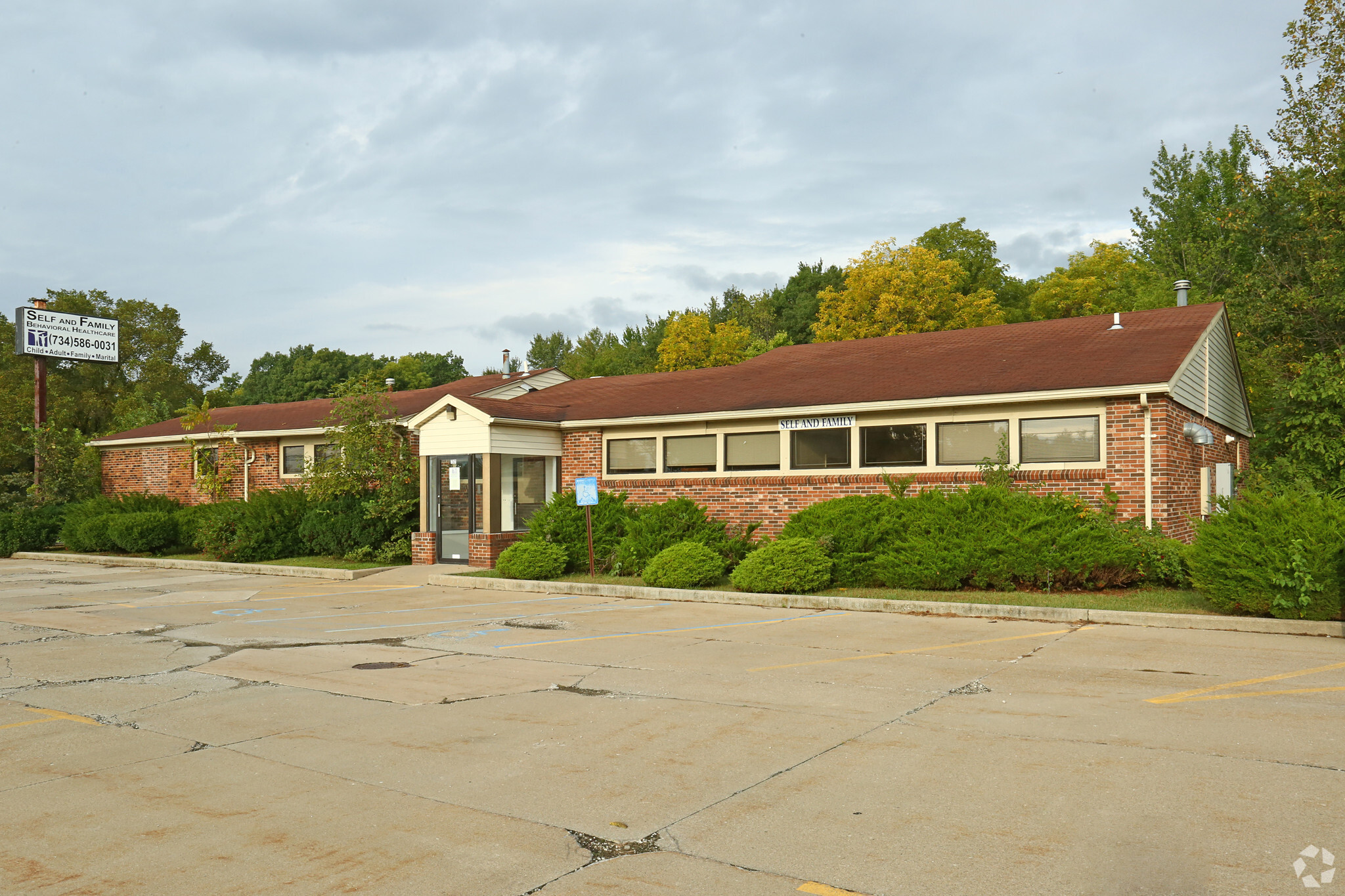 7521 N Telegraph Rd, Newport, MI à louer Photo principale– Image 1 sur 4