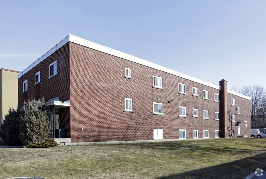 637 Cummings Ave, Ottawa, ON à vendre - Photo de l’immeuble – Image 2 sur 2
