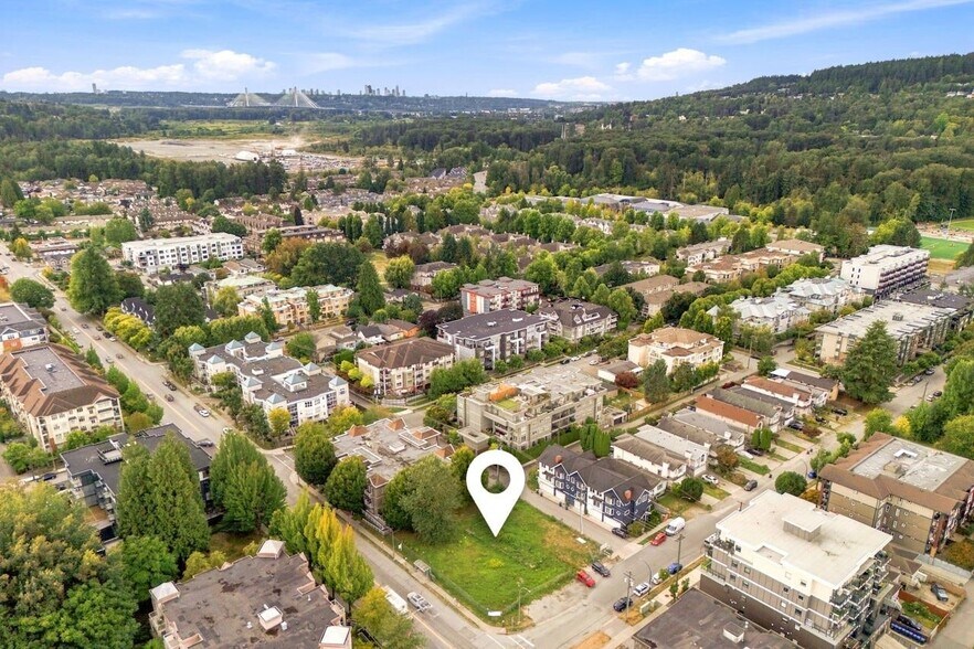 2381 Shaughnessy St, Port Coquitlam, BC à vendre - Photo de l’immeuble – Image 3 sur 5