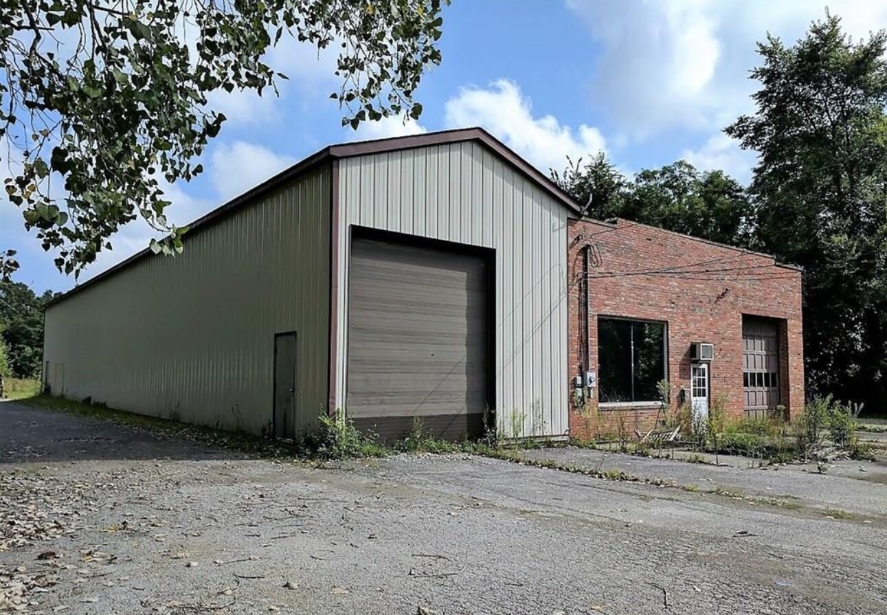 4713 Elyria Ave, Lorain, OH à vendre Photo principale– Image 1 sur 4