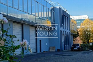 Plus de détails pour Local d'activités à louer