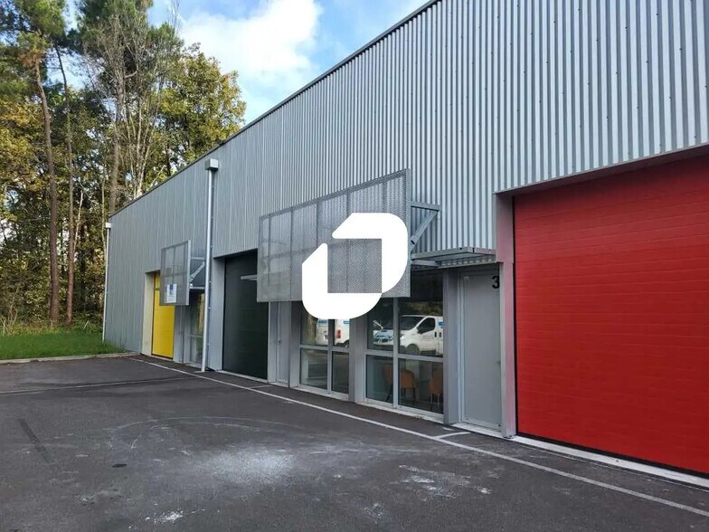 Local d’activités dans Pessac à louer - Photo de l’immeuble – Image 1 sur 5