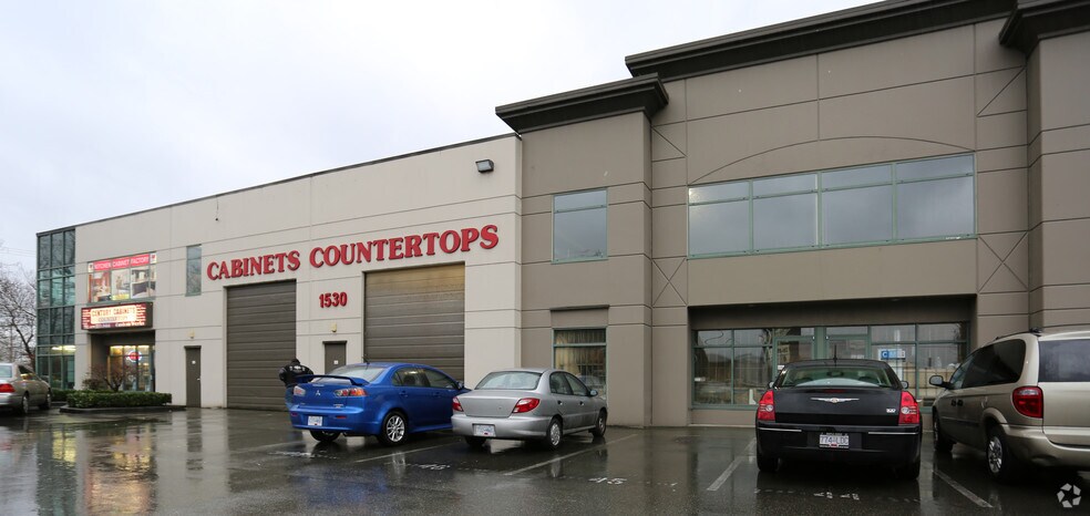 1530 Kingsway Ave, Port Coquitlam, BC à louer - Photo principale – Image 1 sur 6