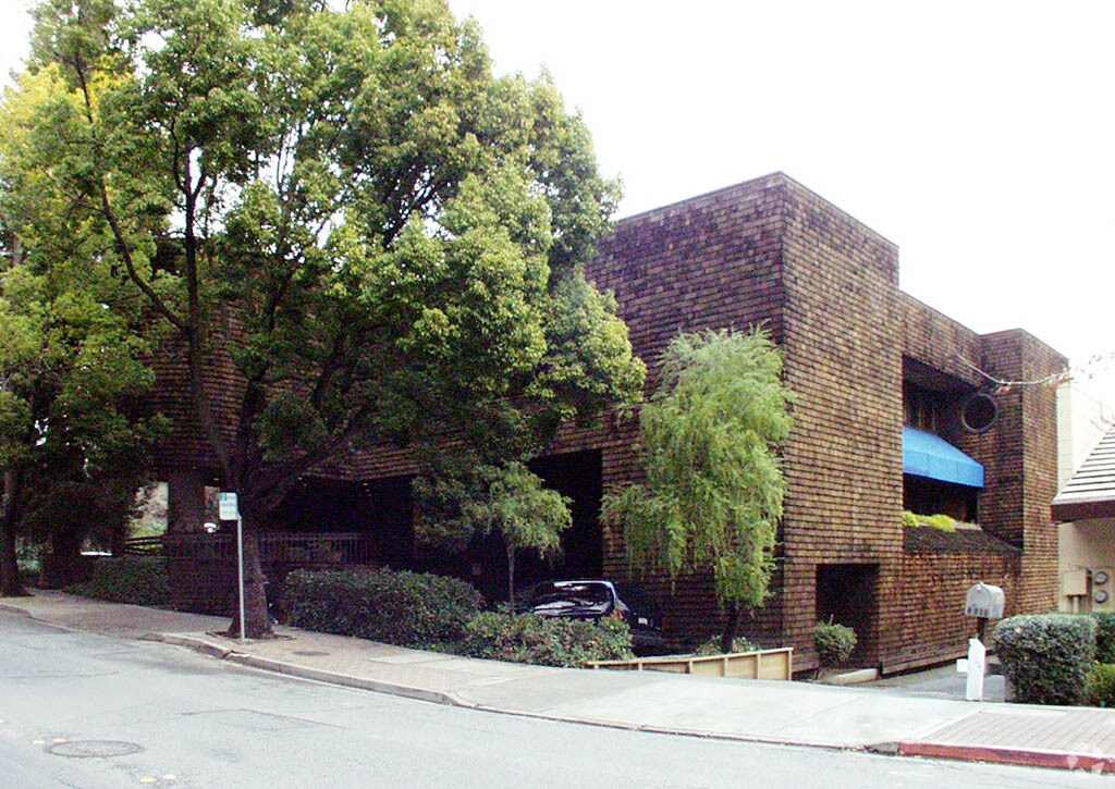 View Photo