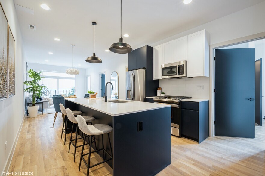 2500 N Halsted St, Chicago, IL à vendre - Photo de l’immeuble – Image 2 sur 4