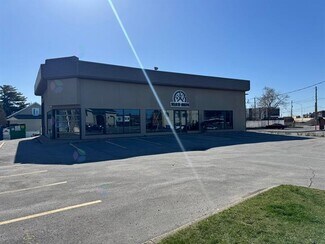 Plus de détails pour 1261 Rue des Sureaux, Terrebonne, QC - Local commercial à vendre