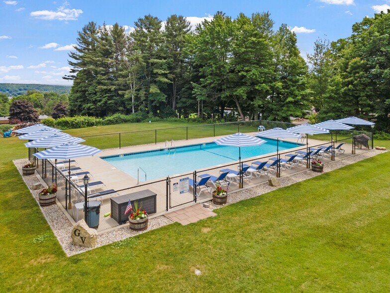 291 Endicott St N, Laconia, NH à vendre - Photo de l’immeuble – Image 2 sur 191