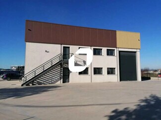 Plus de détails pour Bureau, Industriel/Logistique à louer