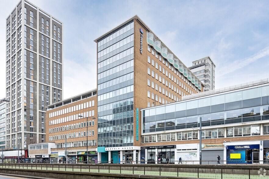 Wellesley Rd, Croydon à louer - Photo principale – Image 1 sur 3