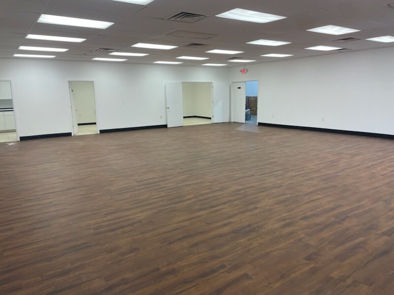 5585 E Main St, Verona, NY à louer Photo de l’immeuble– Image 1 sur 12