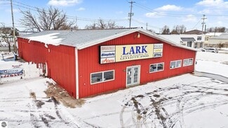 Plus de détails pour 414 S Mitchell St, Cadillac, MI - Local commercial à vendre