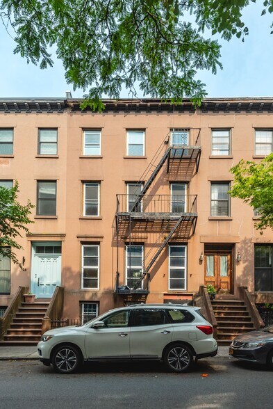 122 Hoyt St, Brooklyn, NY à vendre - Photo de l’immeuble – Image 2 sur 29