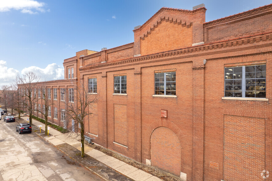 2701 Deborah Ave, Zion, IL à louer - Photo de l’immeuble – Image 3 sur 16