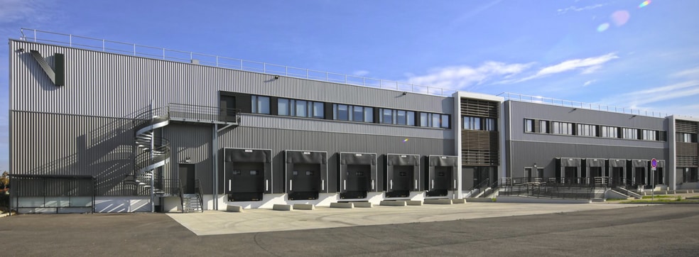 2 Avenue Des Morillons, Garges-lès-Gonesse à louer - Photo de l’immeuble – Image 2 sur 2