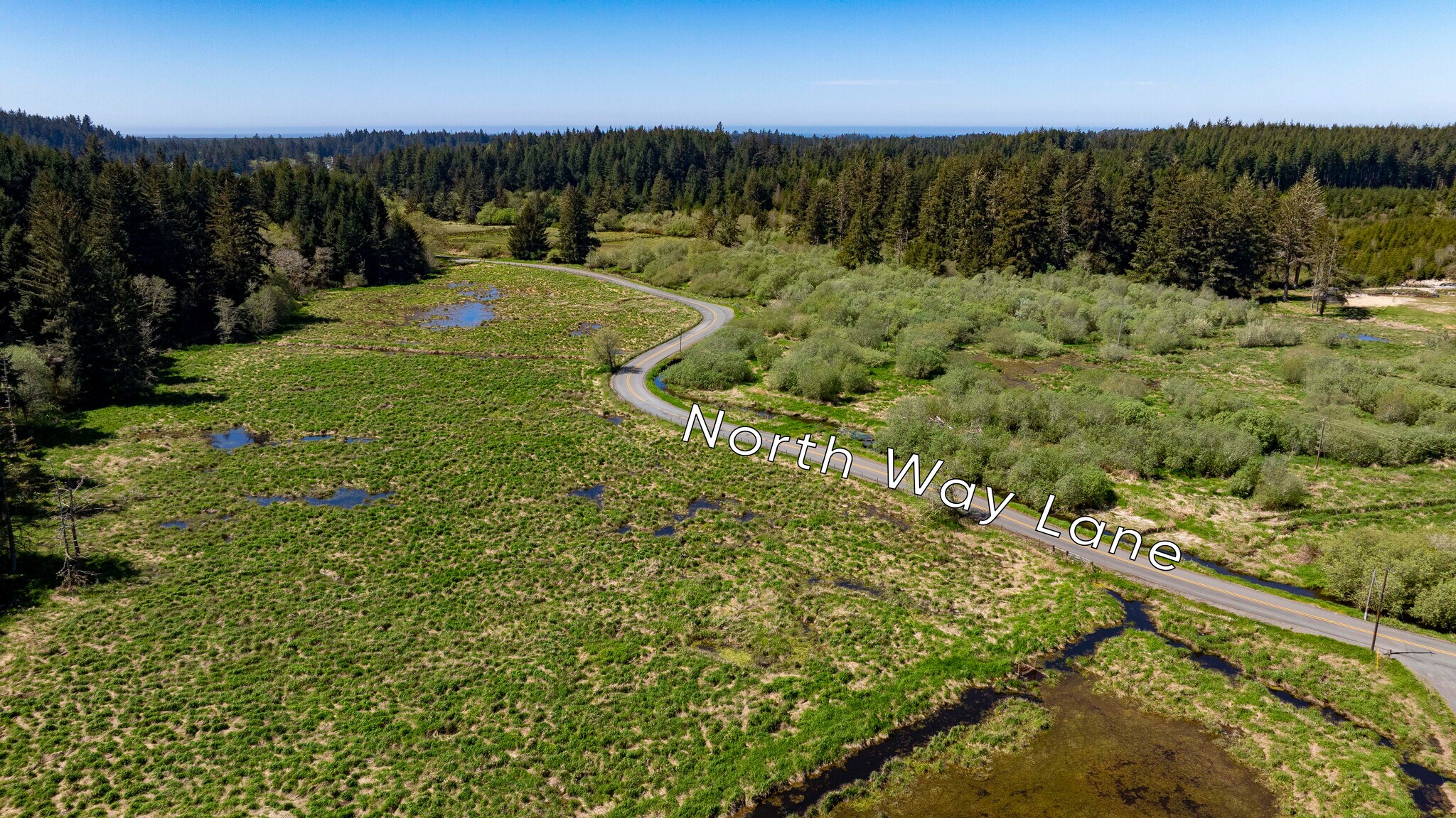 94010 N Way Ln, North Bend, OR à vendre Photo principale– Image 1 sur 22