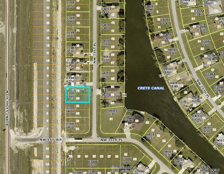 124 31st Pl, Cape Coral, FL à vendre - Photo principale – Image 1 sur 4