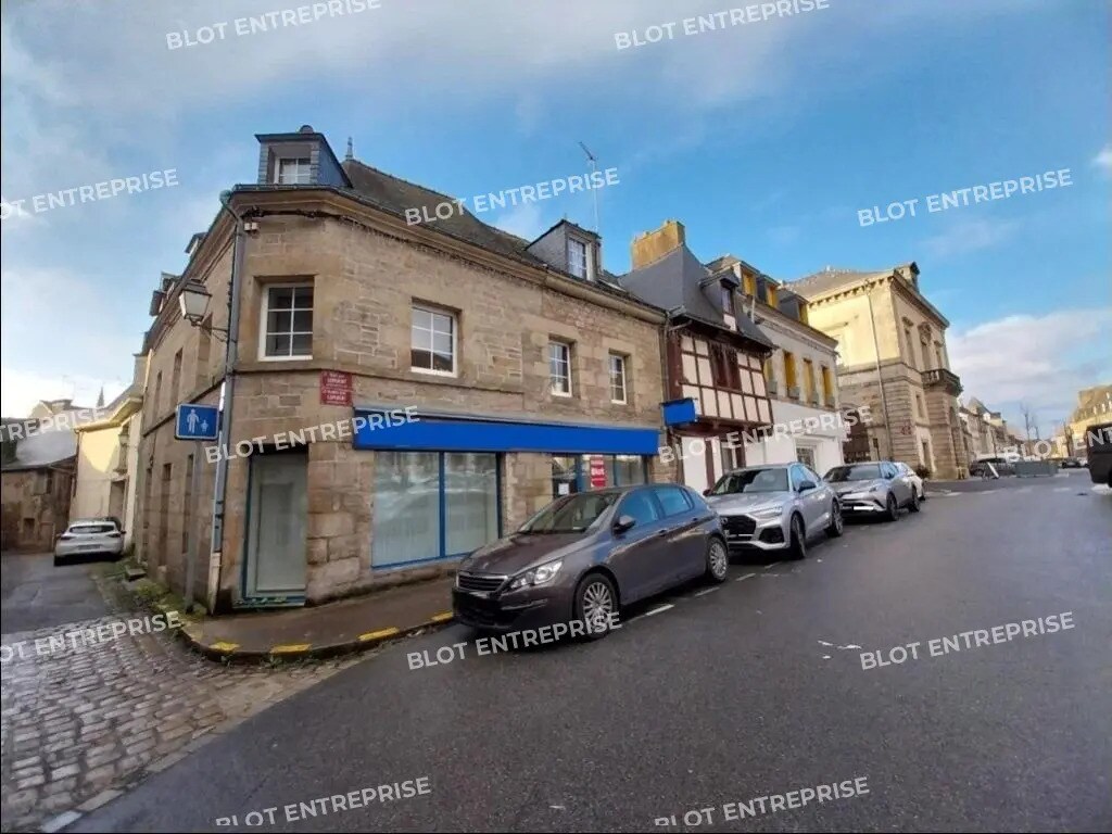 Local commercial dans Pontivy à louer Photo principale– Image 1 sur 6
