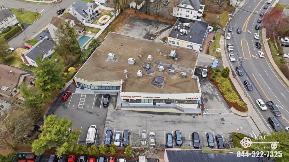 48 Westport Ave, Norwalk, CT à louer - Photo de l’immeuble – Image 2 sur 11