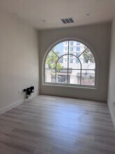 450-456 S Robertson Blvd, Los Angeles, CA à louer Photo intérieure– Image 2 sur 4