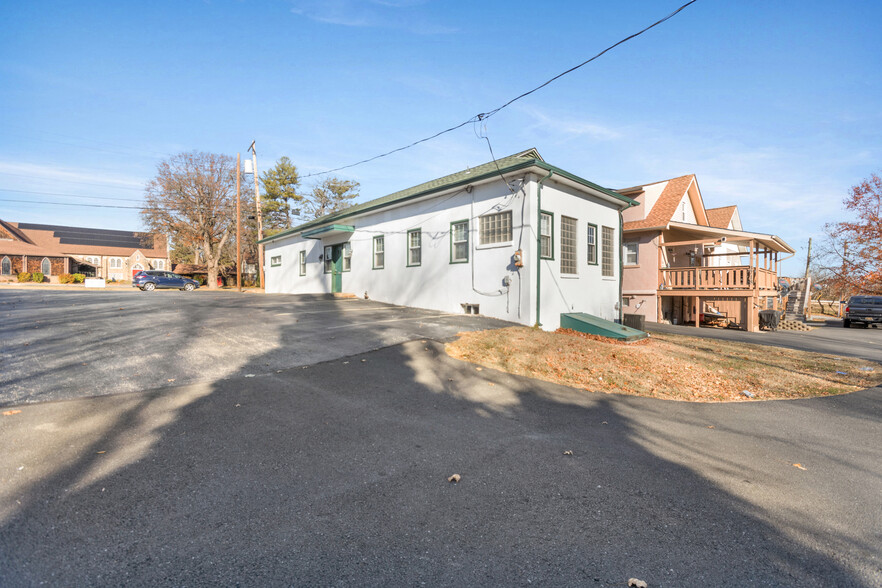 3716 Philadelphia Pike, Claymont, DE à louer - Photo de l’immeuble – Image 2 sur 12