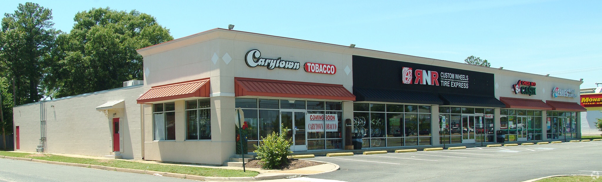 7601 W Broad St, Richmond, VA à louer Photo de l’immeuble– Image 1 sur 4