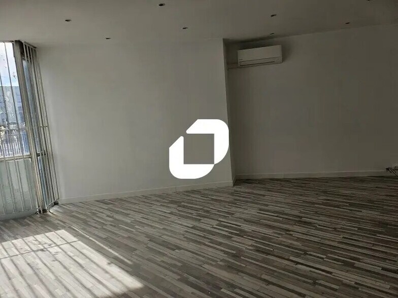 Bureau dans Saint-Jean-de-Védas à louer - Photo de l’immeuble – Image 2 sur 13