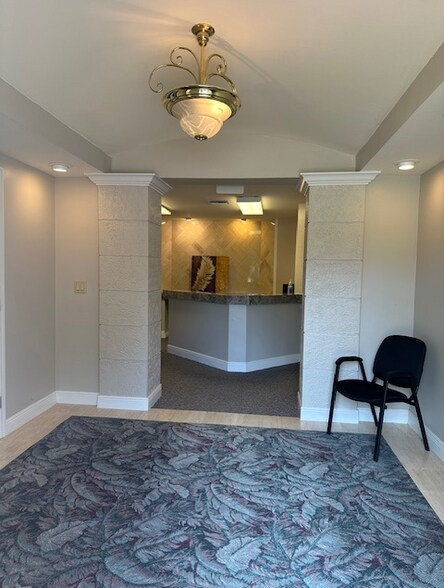 12523-12697 New Brittany Blvd, Fort Myers, FL à louer - Photo intérieure – Image 3 sur 25
