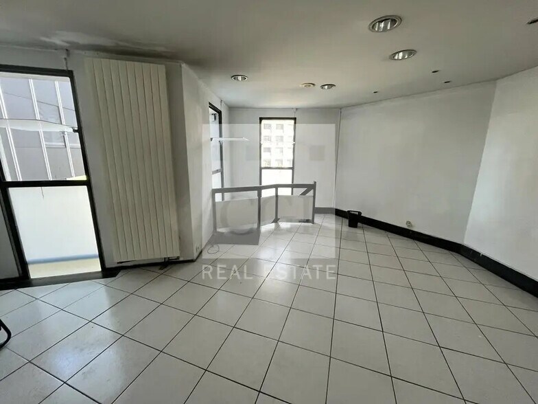 18 Avenue Du Plateau, Lyon à louer - Photo intérieure – Image 2 sur 9