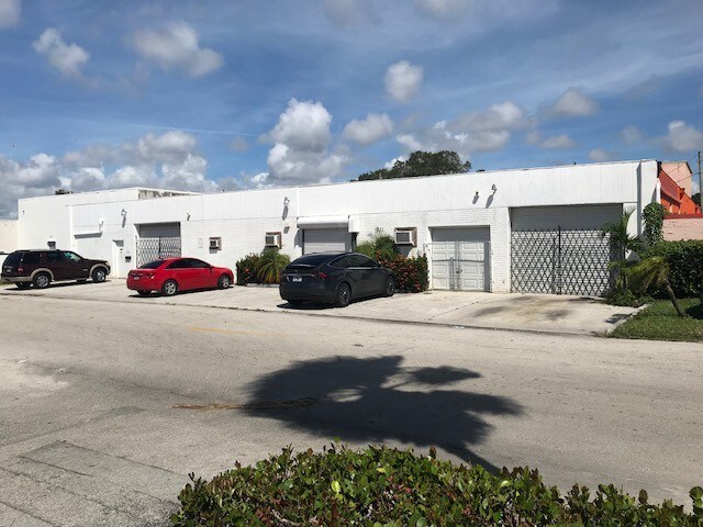 711 NW 1st St, Fort Lauderdale, FL à vendre - Photo de l’immeuble – Image 2 sur 13
