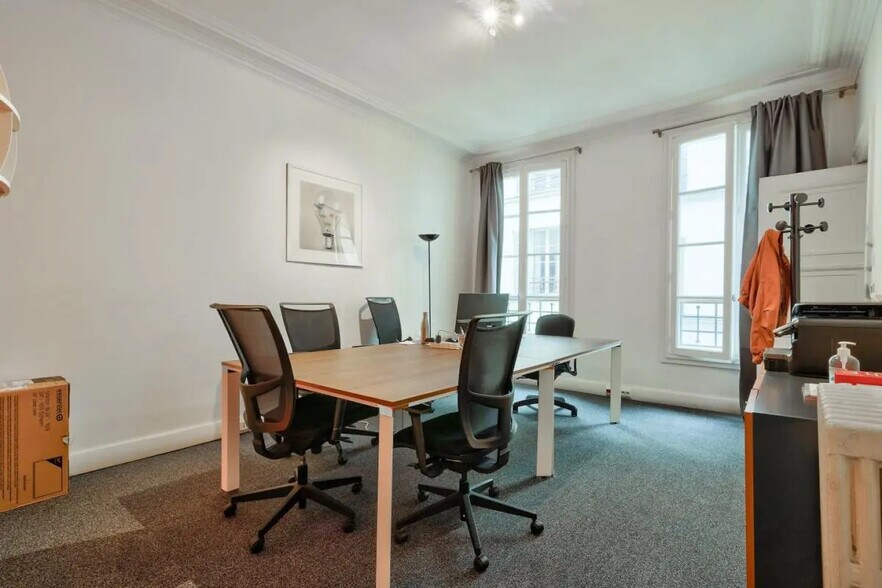 Bureau dans Paris à louer - Photo de l’immeuble – Image 2 sur 8