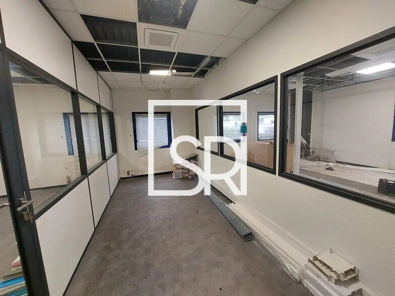 Bureau dans Clermont-Ferrand à louer - Photo intérieure – Image 3 sur 10