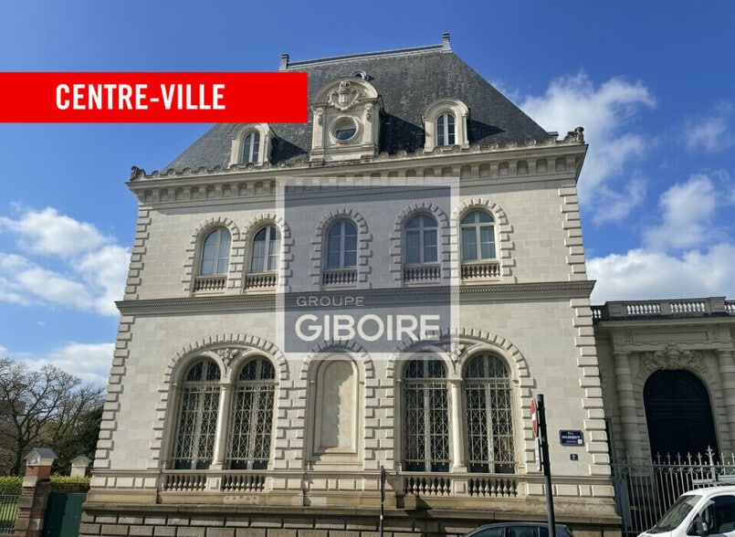Bureau dans Rennes à vendre - Photo de l’immeuble – Image 1 sur 7