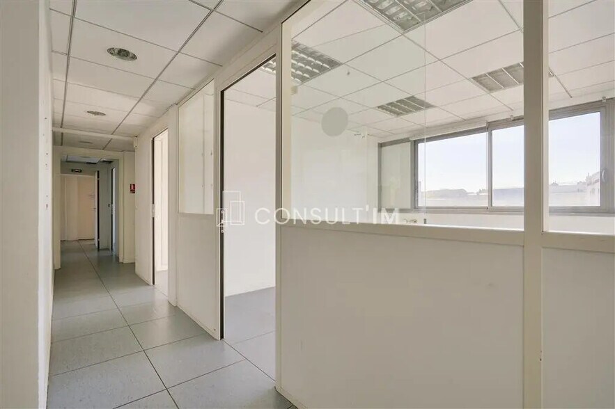 Bureau dans Boulogne-Billancourt à louer - Photo de l’immeuble – Image 3 sur 8