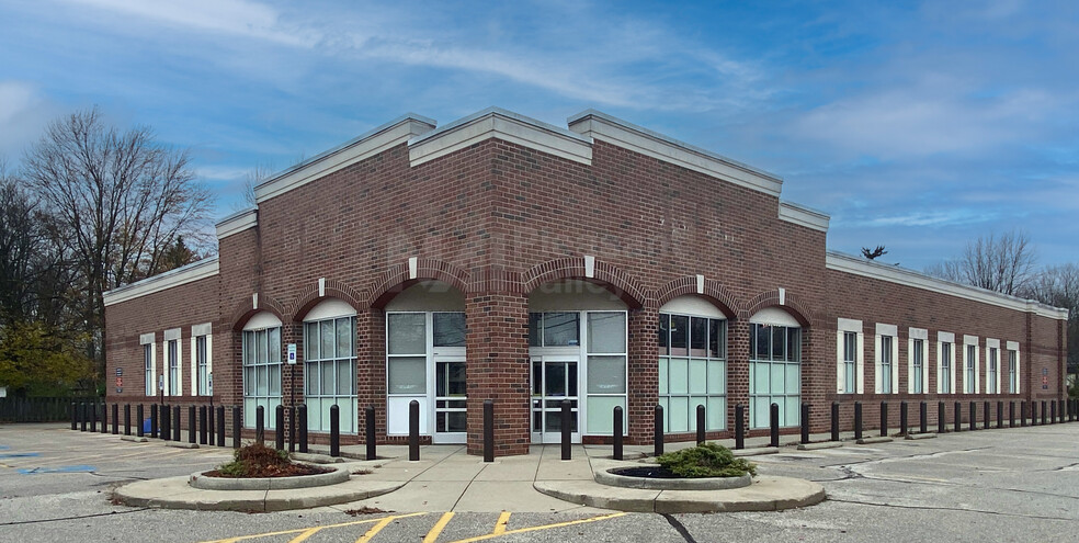 267 N Main St, Wellington, OH à louer - Photo de l’immeuble – Image 2 sur 6
